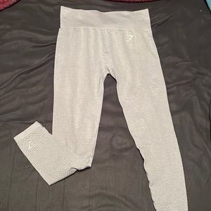 GYMSHARK WHITE LEGGINGS SIZE M